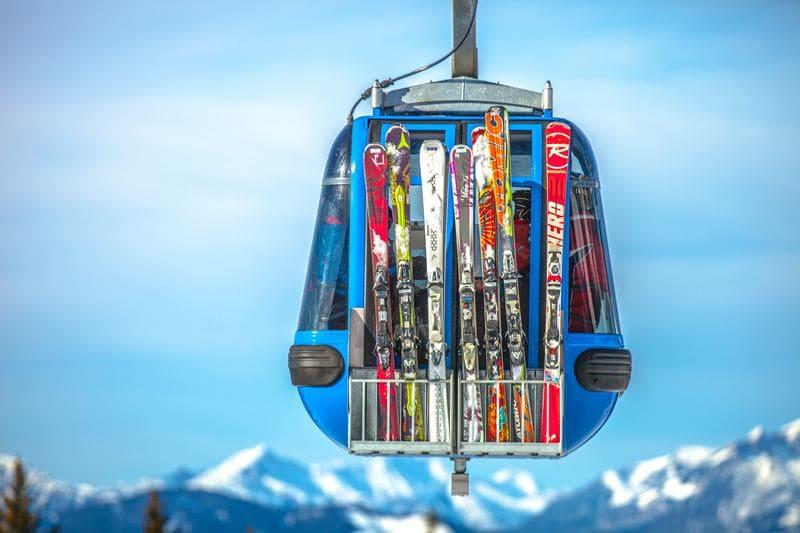 Przygotuj się na nadchodzący sezon narciarski: dowiedz się, jak dobrać narty!
