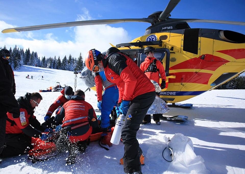 GOPR|Akcja ratunkowa GOPR z udziałem śmigłowca Lotniczego Pogotowia Ratunkowego (fot. Grupa Beskidzka GOPR)
