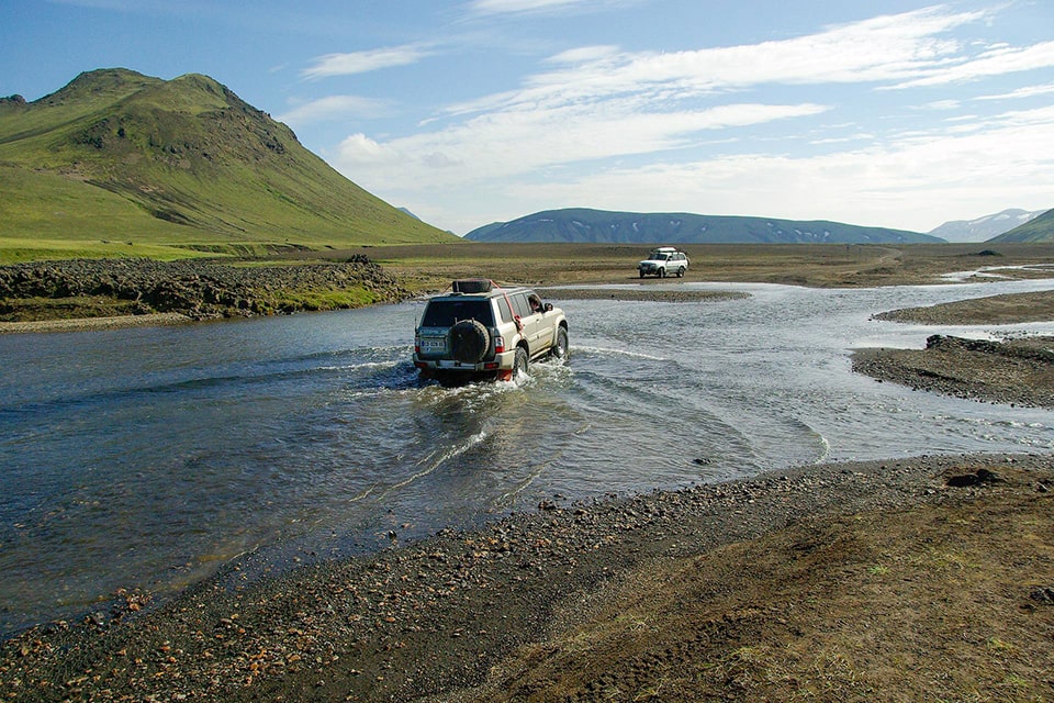Islandia - Tęczowe Góry transport